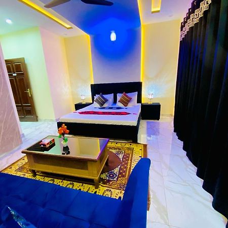 Moonlight Guest House Rawalpindi Bagian luar foto