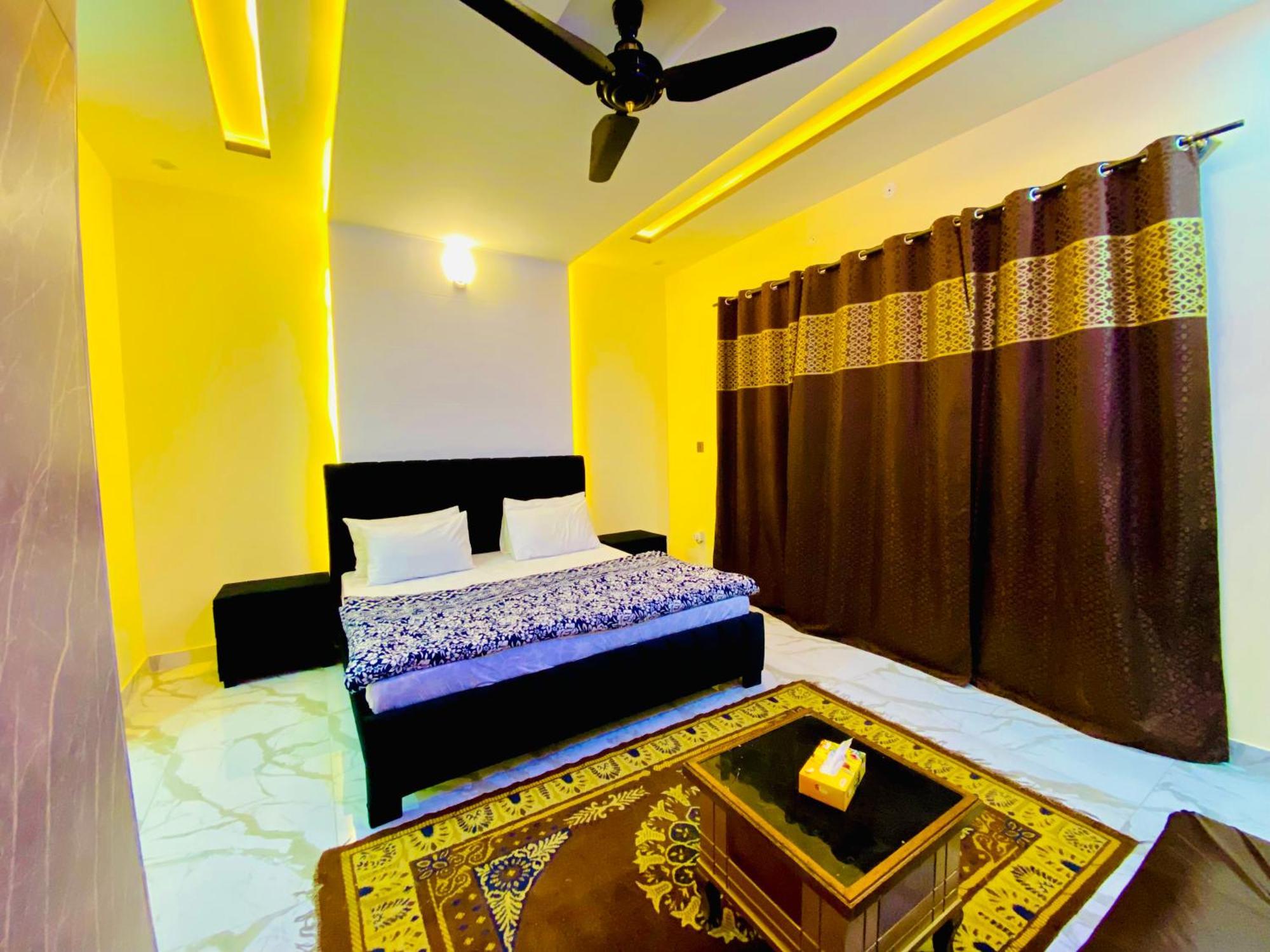 Moonlight Guest House Rawalpindi Bagian luar foto