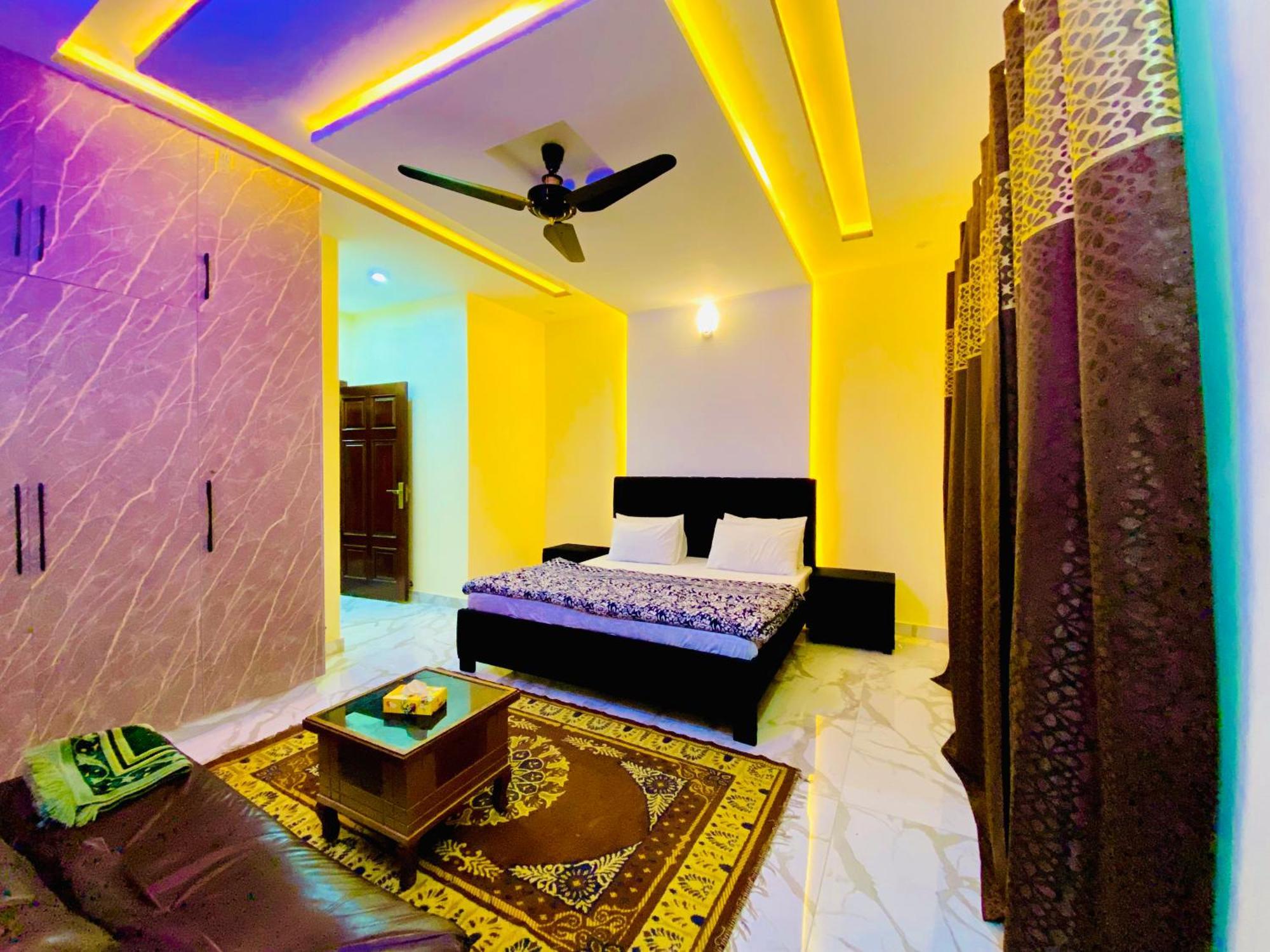Moonlight Guest House Rawalpindi Bagian luar foto