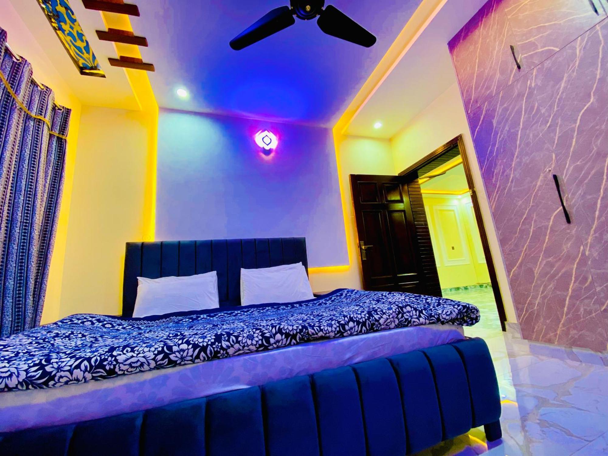 Moonlight Guest House Rawalpindi Bagian luar foto
