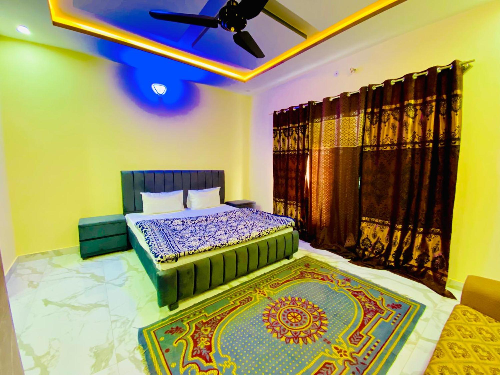 Moonlight Guest House Rawalpindi Bagian luar foto