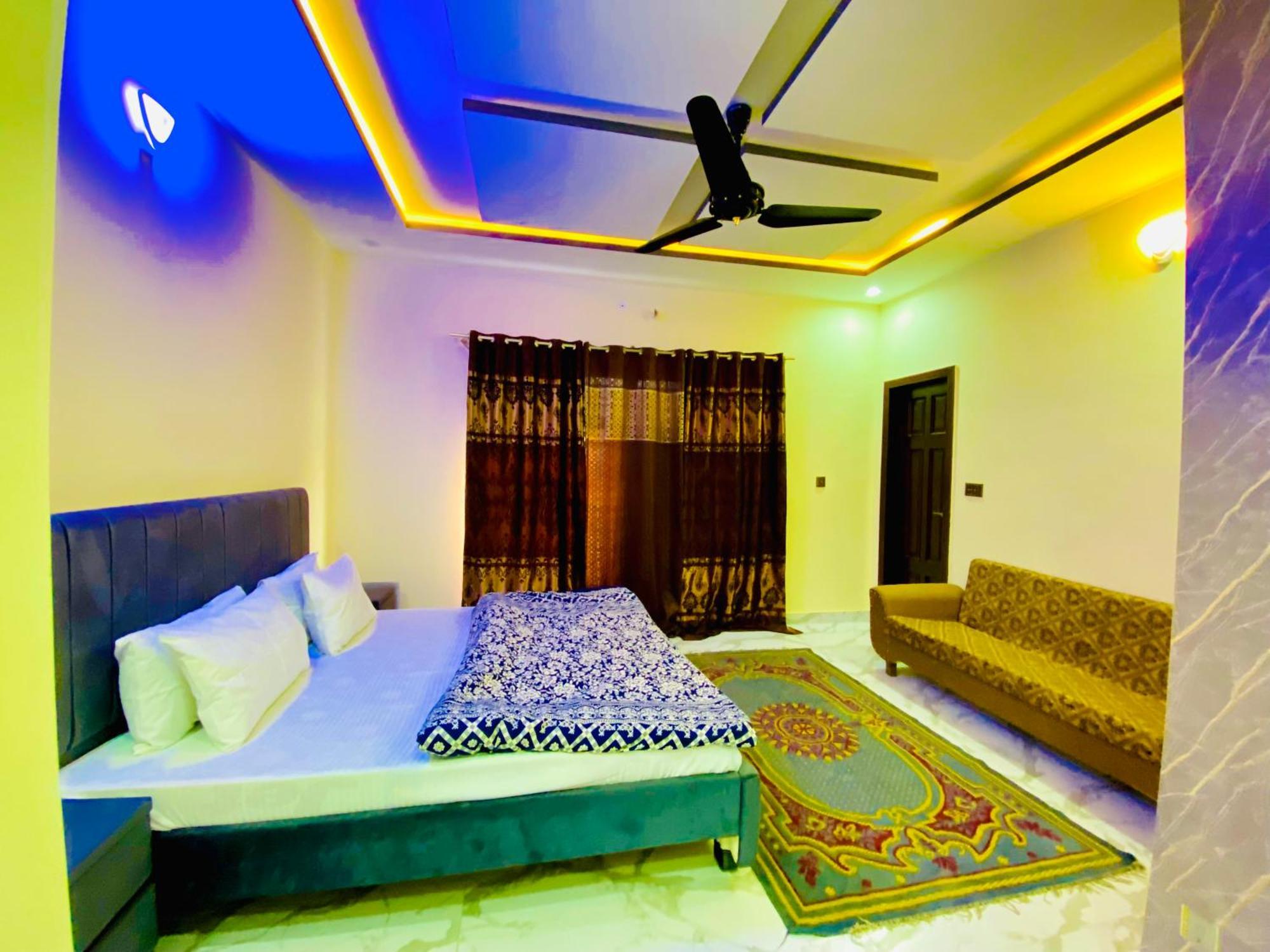 Moonlight Guest House Rawalpindi Bagian luar foto