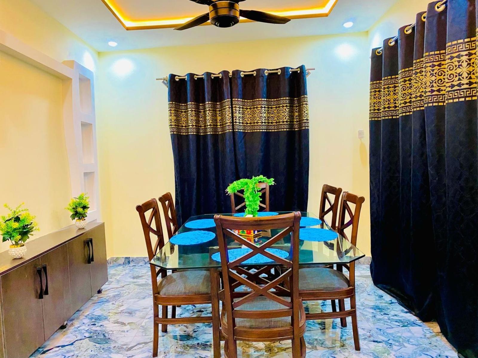 Moonlight Guest House Rawalpindi Bagian luar foto